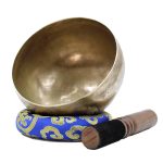 Hand Beaten Large Singing Bowl - 6 inches. (Heart Chakra)